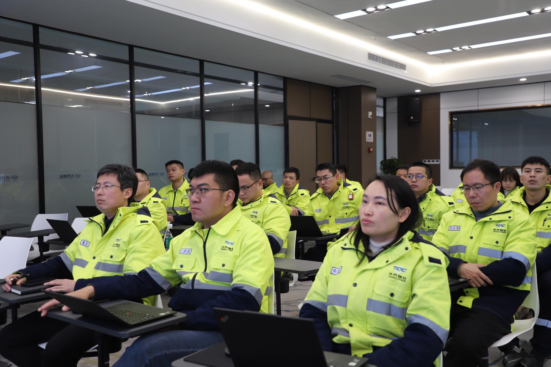 ����������(�й�)������-�й�����